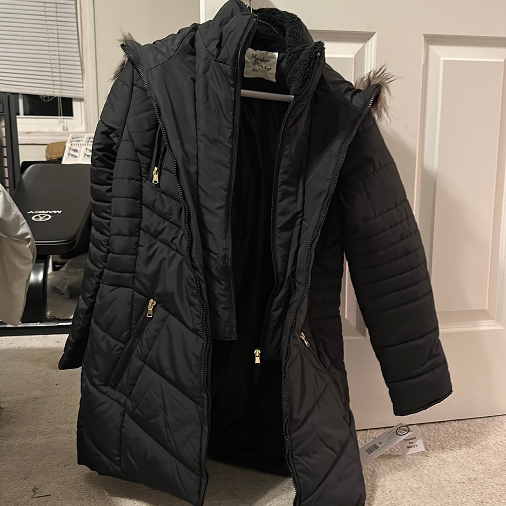 Women’s black jacket